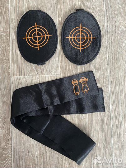 Наколенники и повязка для взрослых игр