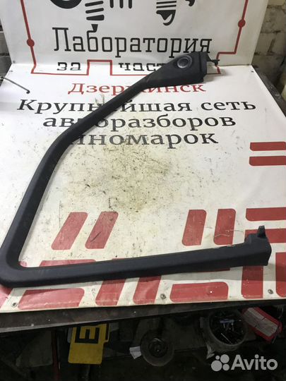 Накладка двери передней левой Land Rover Freelande