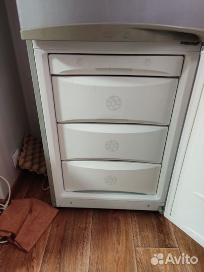 Холодильник бу lg