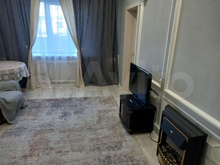 2-к. квартира, 50 м², 1/9 эт.