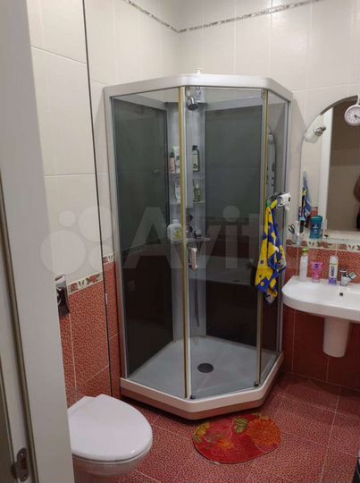 3-к. квартира, 100 м², 4/5 эт.