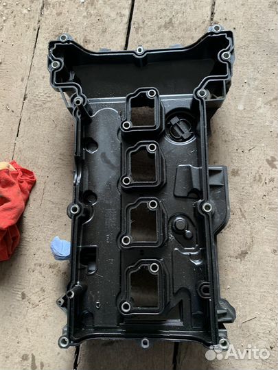 Клапанная крышка на двигатель Mercedes M271.820