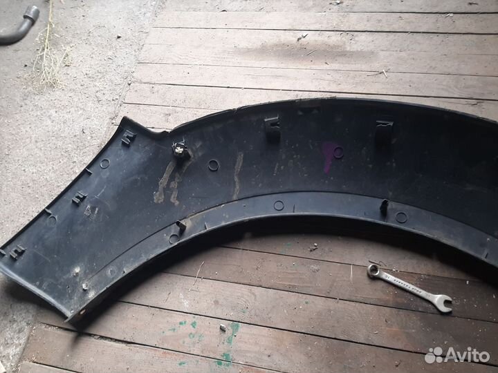 Накладка на крыло пер.левое ссангйонг рекстон2