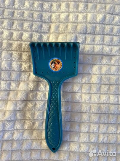 Когтерезка и фурминатор для кошек