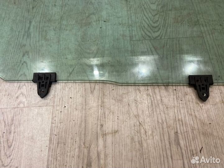 Стекло переднее левое Nissan Qashqai J10 HR16DE