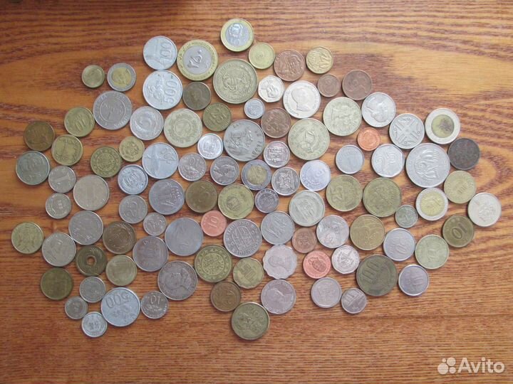 Подборка 100 монет экзотика
