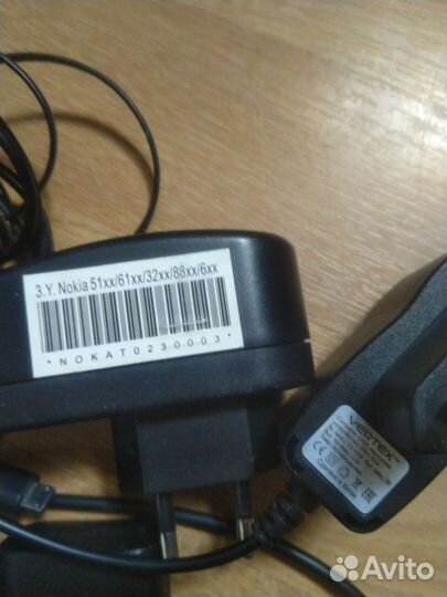 Зарядки и наушники