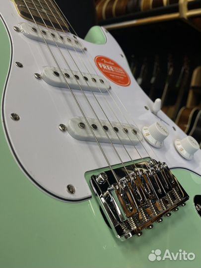 Fender Squier Laurel электрогитара (Новая)
