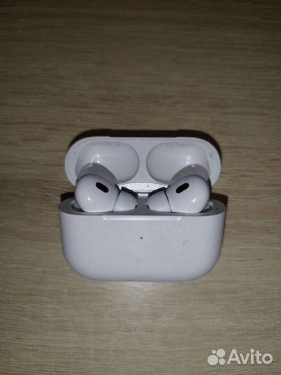 Apple AirPods Pro 2