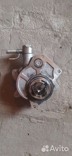 Вакумный насос тормозов