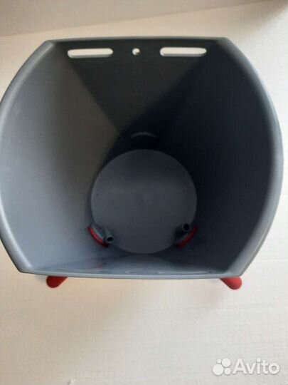 Ведро для поения телят