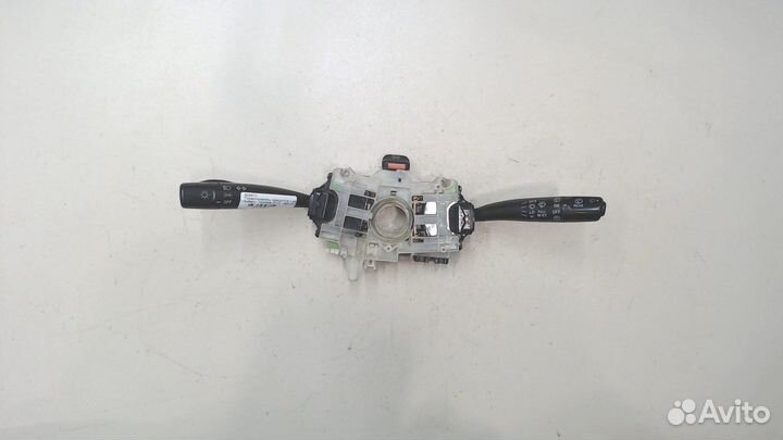 Переключатель поворотов и дворников Subaru Impreza