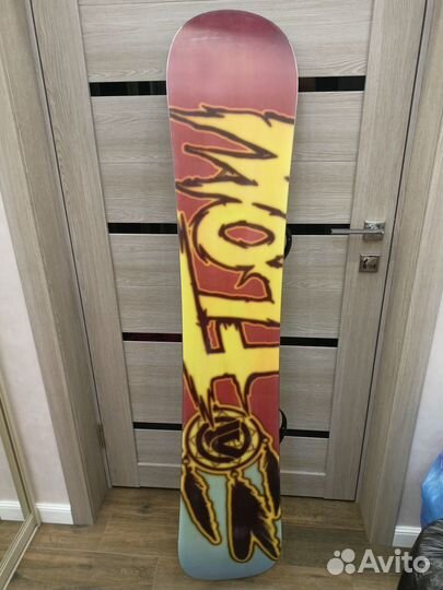 Сноуборд с креплениями