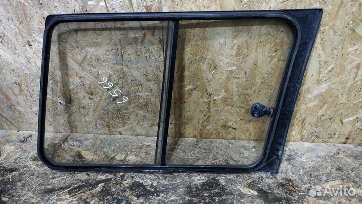 Стекло кузовное заднее левое Mitsubishi Pajero