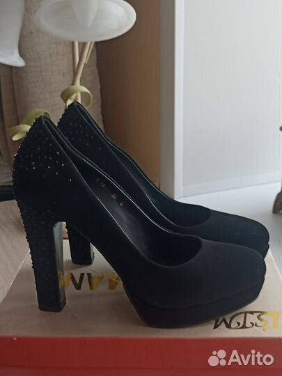 Туфли женские 38 размер черные