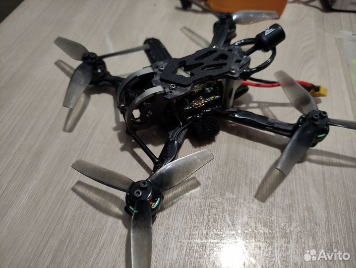 Гоночный Fpv квадрокоптер geprc 3 дюйма