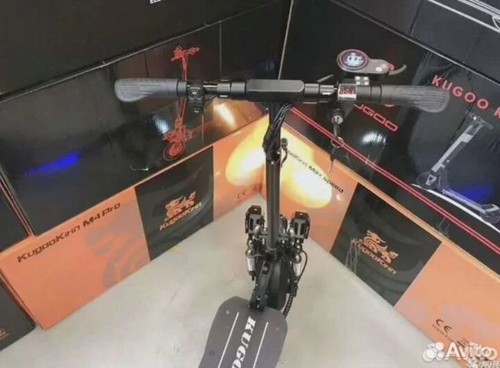 Электросамокат Kugoo M5 2023 года