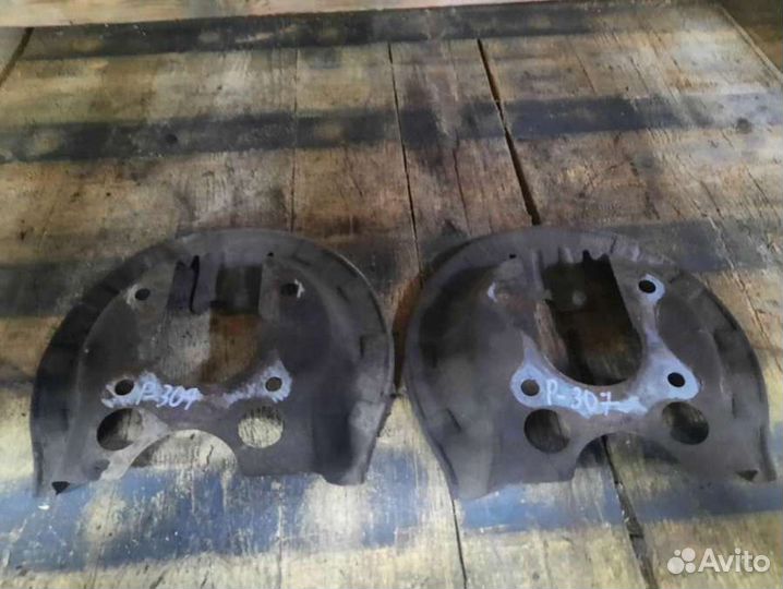 Кожух защитный тормозного диска peugeot 307 0.0 nn