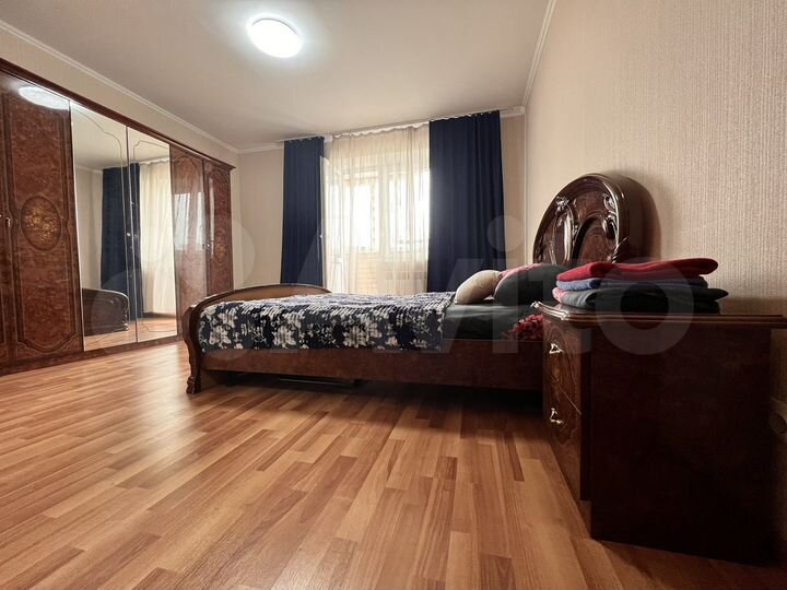 3-к. квартира, 70 м², 4/17 эт.