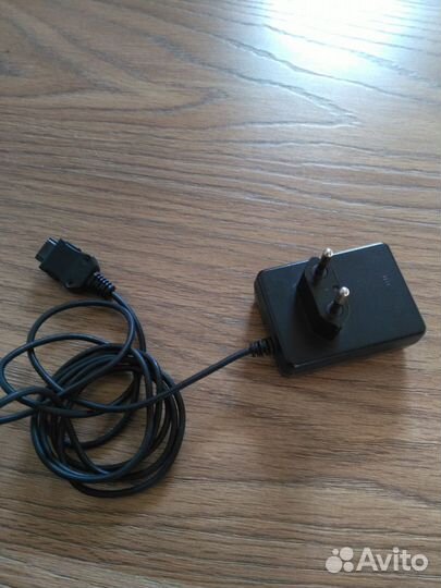 Зарядное устройство адаптер EB-CAD70VEU Panasonic