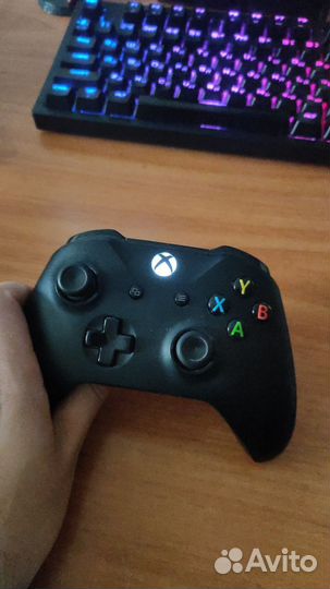 Геймпад Microsoft Xbox One Wireless Controller