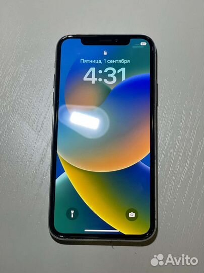 iPhone X, 64 ГБ