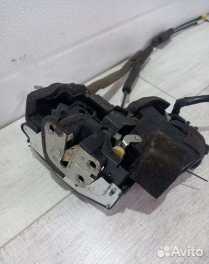 Замок задней левой двери Mazda CX 7