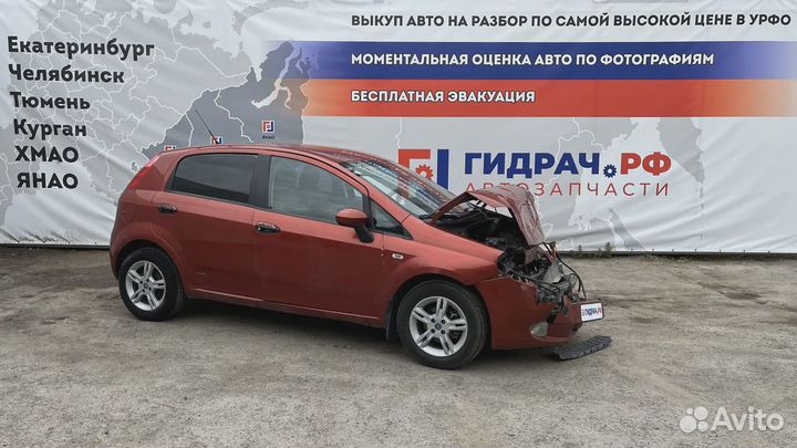 Дверь передняя правая Fiat Grande Punto (199)