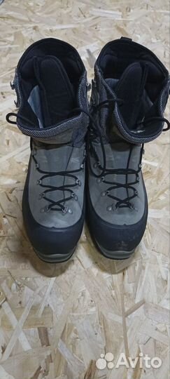 Ботинки горные для низких температур