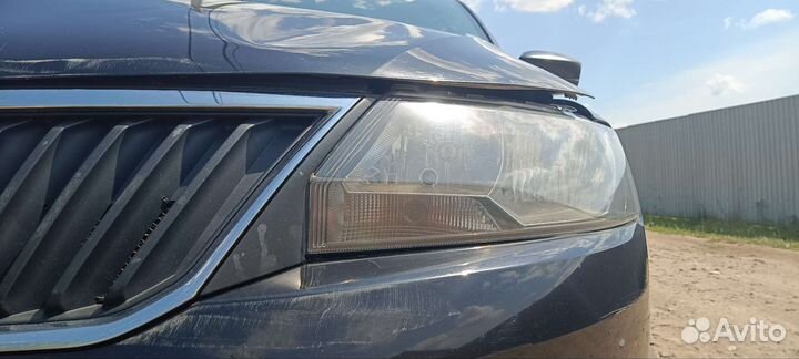 Капот на Skoda rapid 2014 г.в