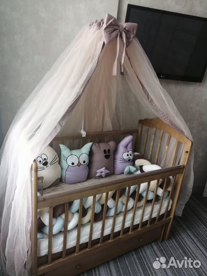 Детская кроватка