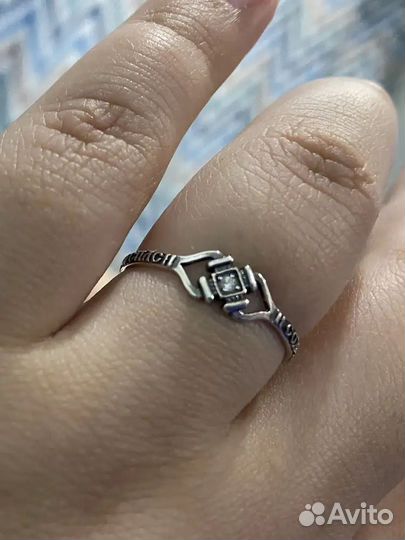 Серебряное кольцо женское