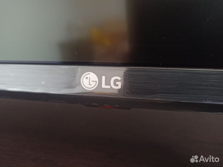 Телевизор LG SMART tv 43