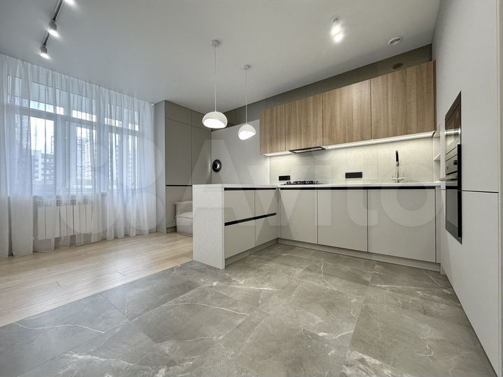 2-к. квартира, 77 м², 3/8 эт.