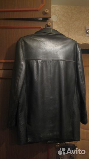 Кожаную куртку-пиджак осень-весна