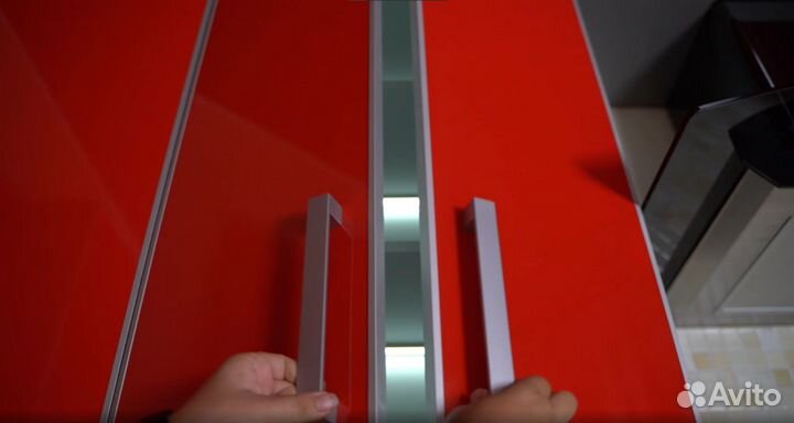 Система подсветки кухни и дома в монохромных цвета