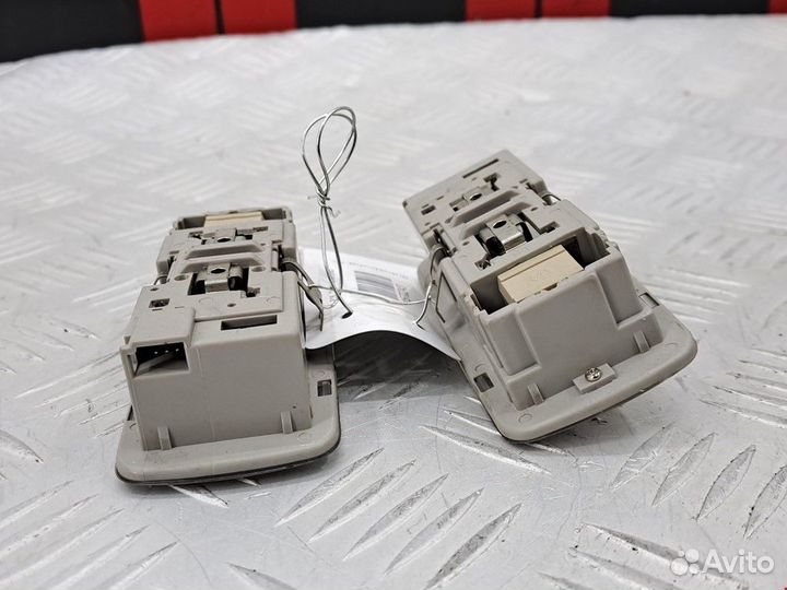 Фонарь салона (плафон) Renault Koleos 2008