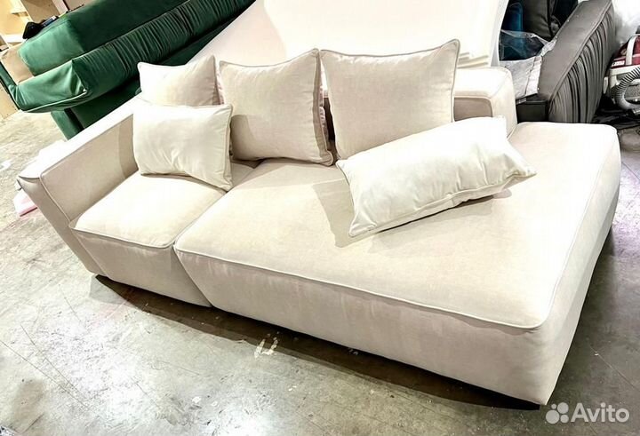 Модный стильный новый диван в наличии раскладной