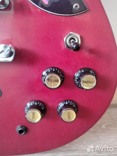 Электрогитара