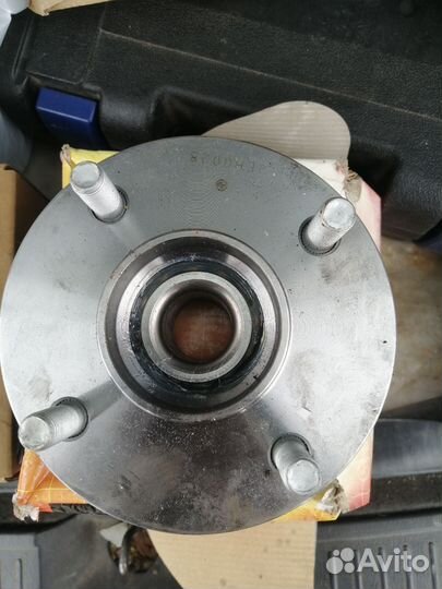 Задняя ступица ниссан вингроуд 1999г