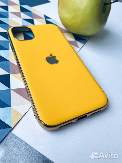 Чехол на iPhone 11