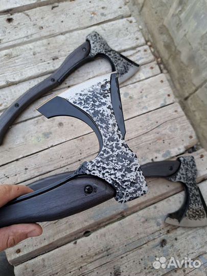 Мощный топор