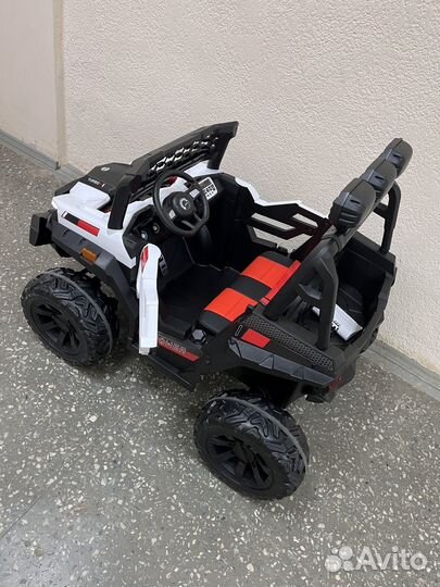 Двухместный электромобиль багги