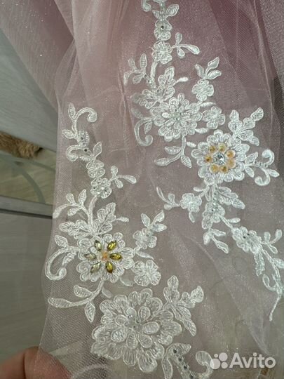 Платье праздничное на девочку 134 140