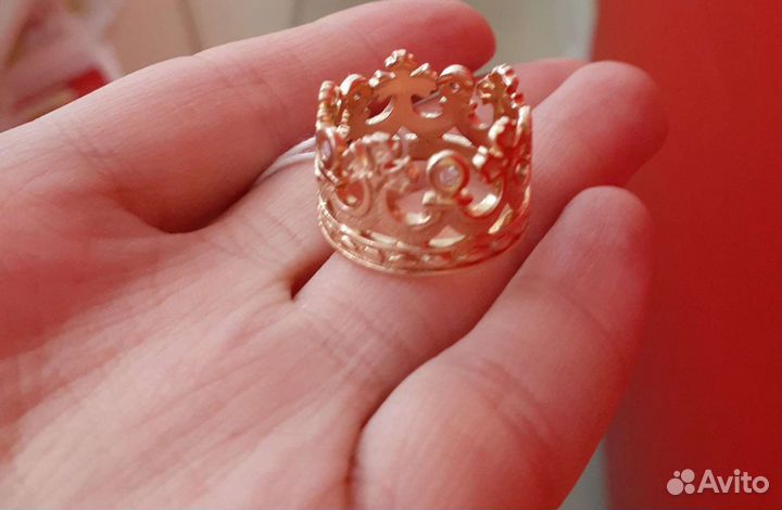 Золотое кольцо с бриллиантами