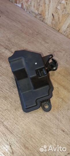 Регулятор вакуумный Kuga 2008-2012