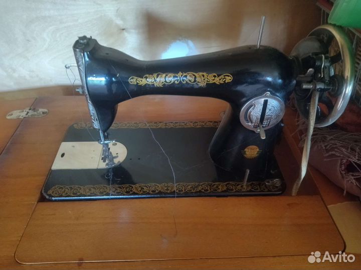 Швейная машинка бу