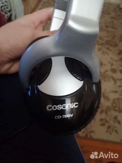 Проводные наушники