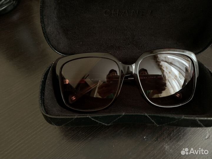 Солнечные очки chanel