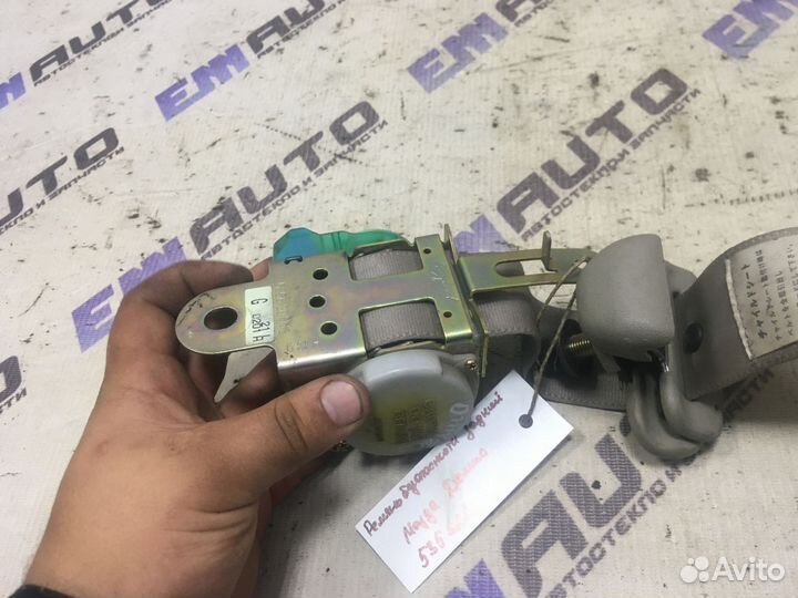 Ремень безопасности задний Мазда Демио